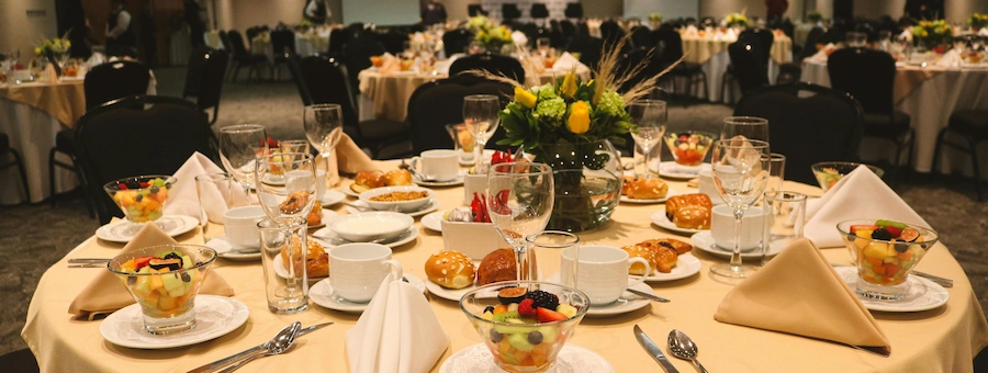 Publier de belles photos de plats et de la salle pour attirer des clients dans votre restaurant